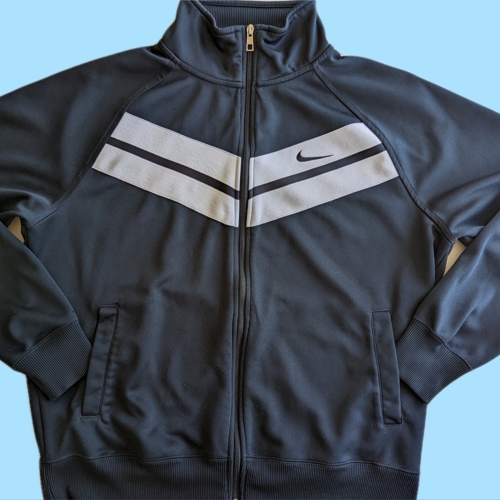 Nike Lightweight Zip-Up Jacket
